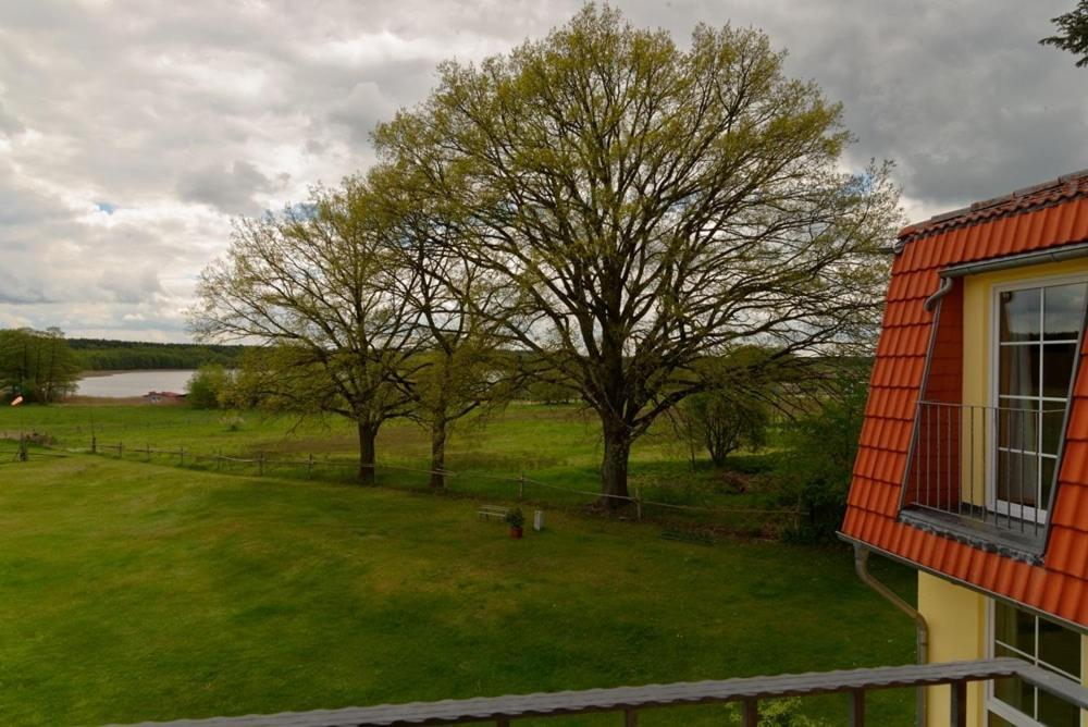 Landhotel Am Peetscher See ミロー エクステリア 写真